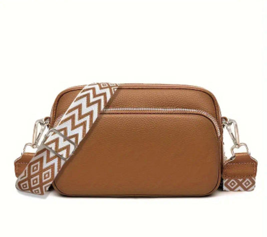1 Piece Women's one-piece crossbody shoulder handbag for everyday wear.
